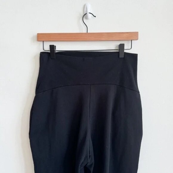 H&M • Mama Maternity Joggers in Black • Medium - Picture 8 of 10